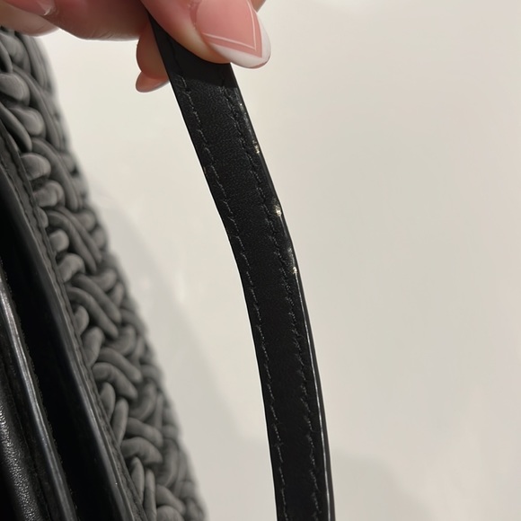 Coach Pleated handbag - like new - Picture 8 of 9